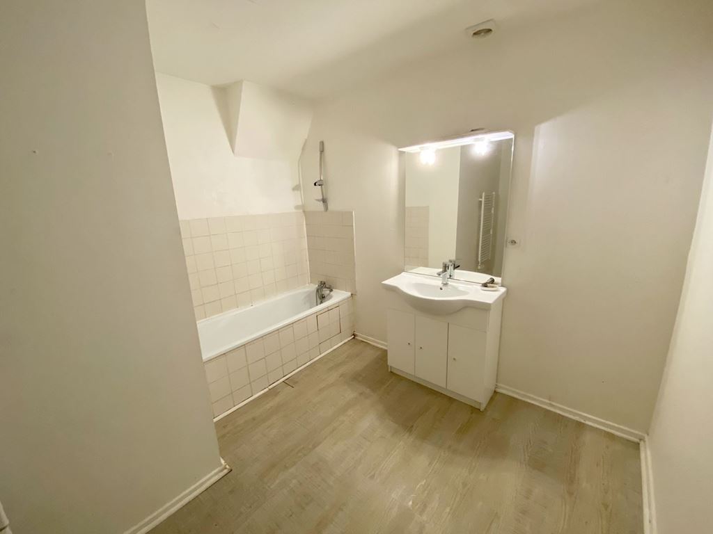 Appartement F4 VIC FEZENSAC (32190) D'ARTAGNAN IMMOBILIER